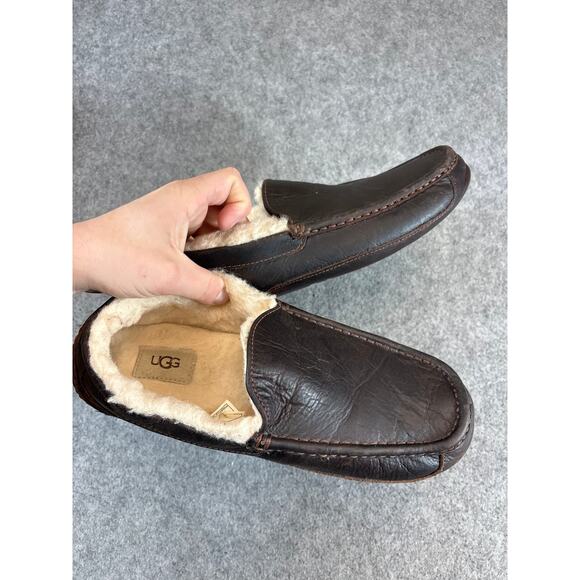 UGG Ascot Slipper Moccasin Mens Brown Leather Shearling Lined Loafer Shoes US 10 main image 2